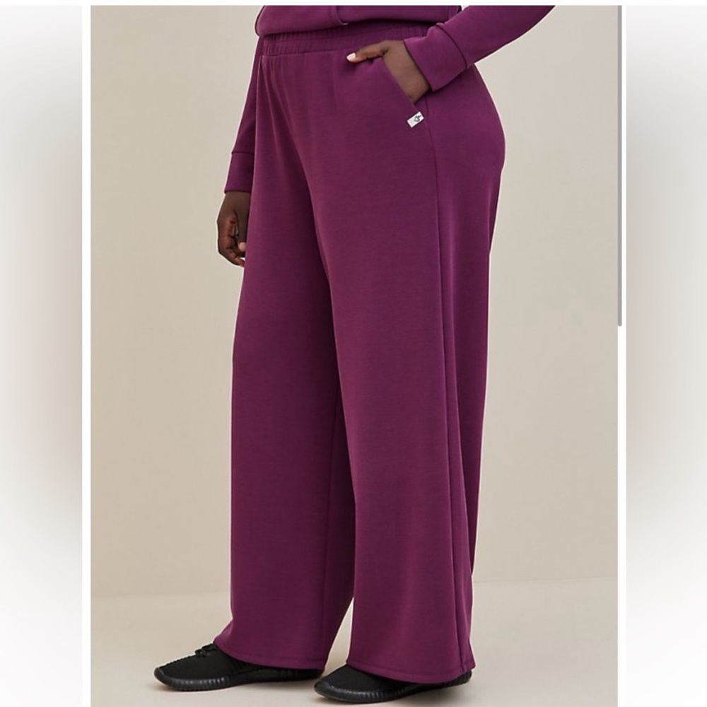 Torrid Purple Cupro Full Length Active Wide Leg Pants, Size 1X - NWT!
